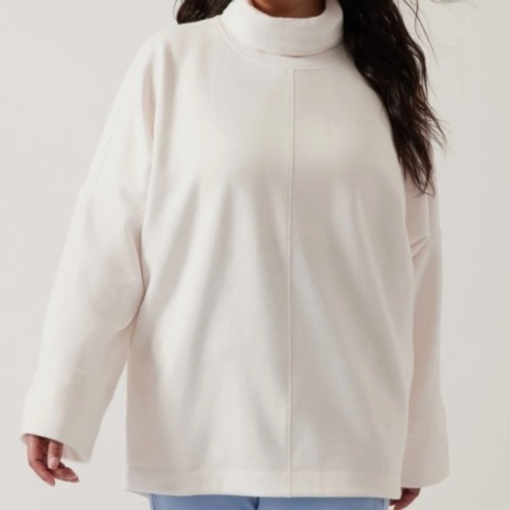Athleta Cream Tencel Blend Oversized Mock Neck Long Sleeve Sweatshirt Top L